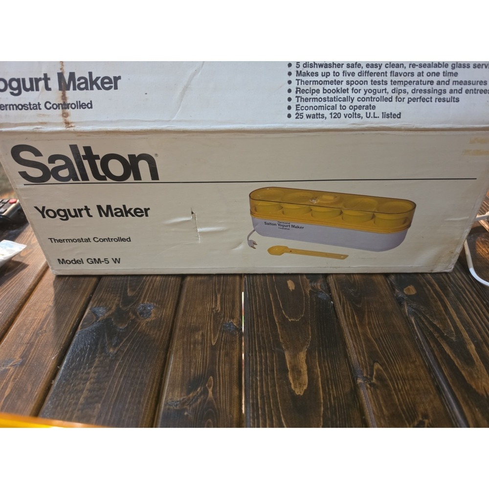 Vintage Salton Yogurt Maker. 1976. Complete Set.